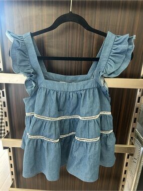 En Saison Light Blue Chambray Tank with Ladder Lace Trim